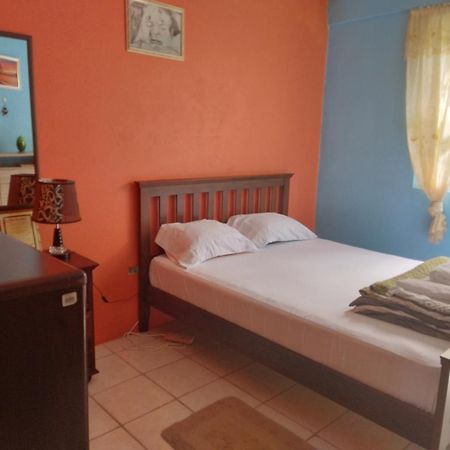 Danglez Bed & Breakfast Bataka Εξωτερικό φωτογραφία