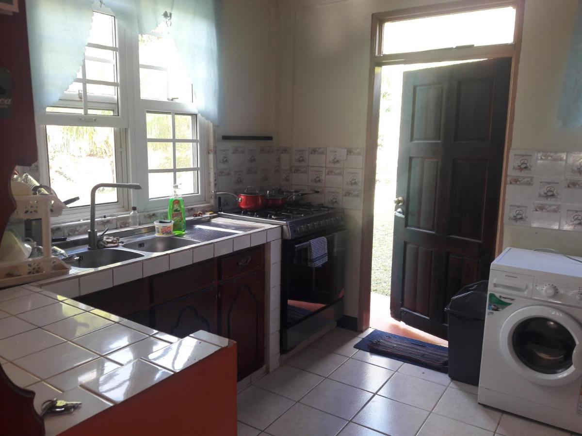 Danglez Bed & Breakfast Bataka Εξωτερικό φωτογραφία